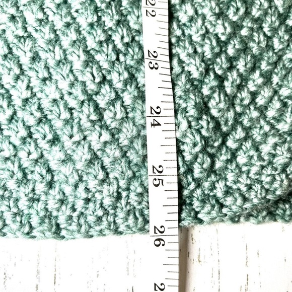 HANDMADE Mint Green Chunky Cozy Cardigan - Picture 5 of 10
